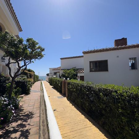 Adosado Junto Al Mar Villa Естепона Екстериор снимка